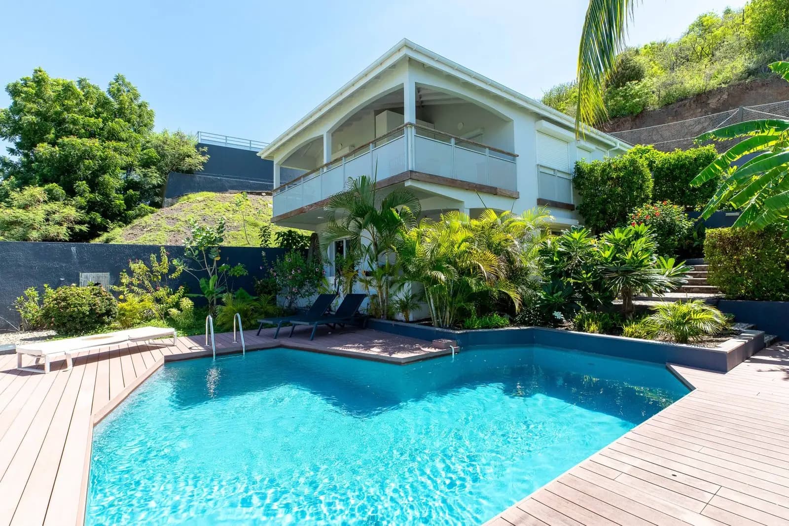 Bel appartement 2 chambres - piscine - vue dégagée sur morne - 50 - Photo 1